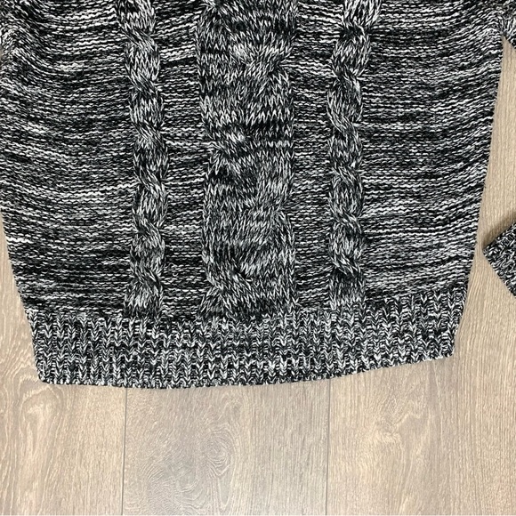 H&M Heathered Marle Cable Knit Sweater Pullover Chunky Black White Size Small - Picture 9 of 13